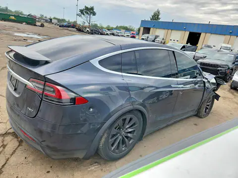2018 TESLA MODEL X VIN 5YJXCAE28JF101280 фото 3