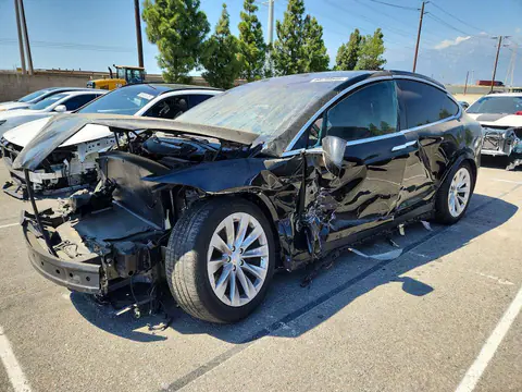 5YJXCBE26JF116009 — 2018 Tesla Model X, Uszkodzenia dookoła (All Over), zdjęć przed naprawą