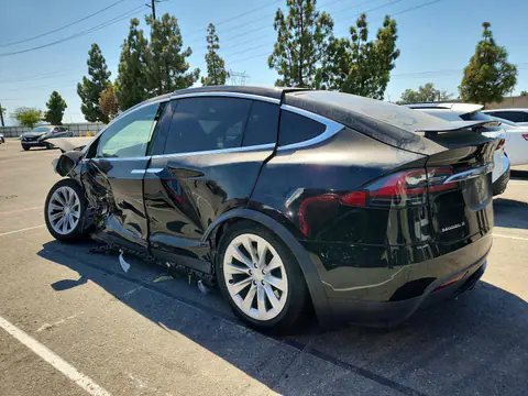 2018 Tesla MODEL X VIN 5YJXCBE26JF116009 фото 2