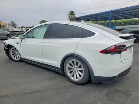 5YJXCBE2XJF089428 — 2018 Tesla Model X, photo 2 from Copart, Front end