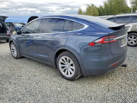 2019 Tesla MODEL X VIN 5YJXCAE23KF212174 фото 2
