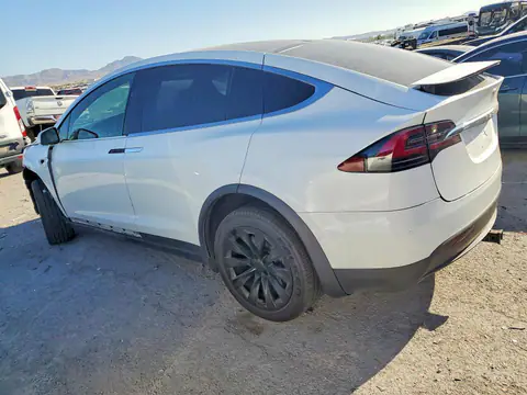 2019 Tesla MODEL X VIN 5YJXCBE24KF193172 фото 2