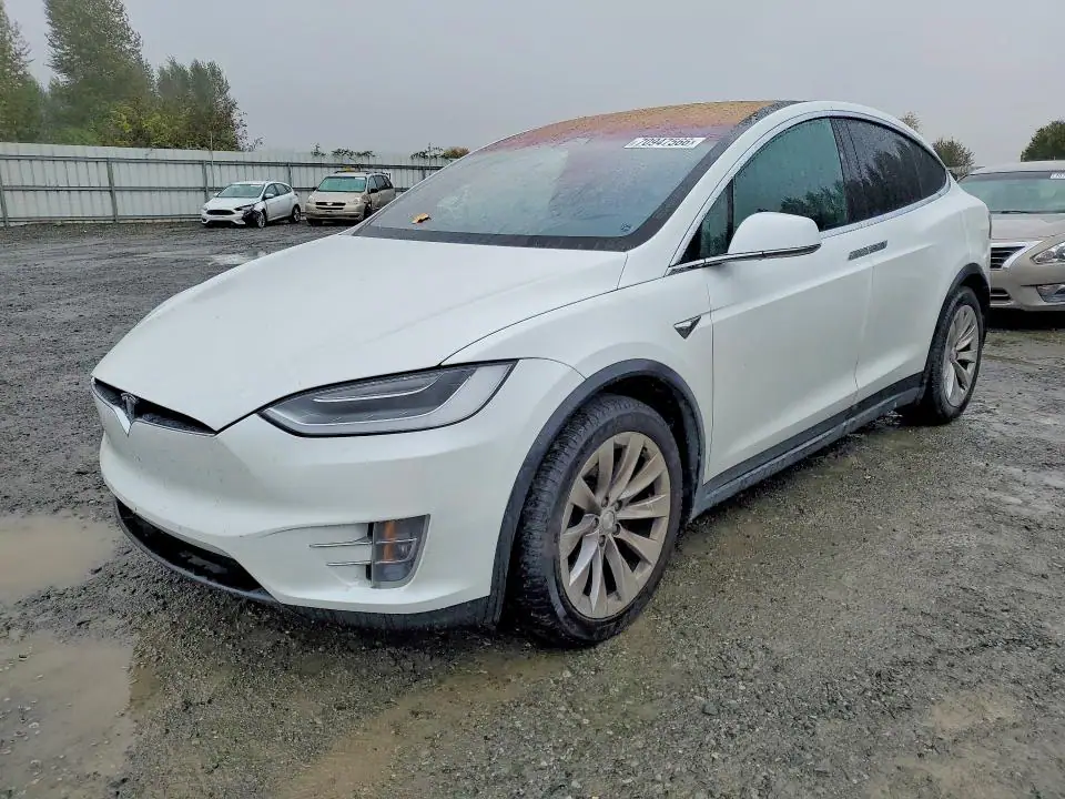 5YJXCDE22KF181971 Tesla Model X 2019 — uszkodzenie Tył, zdjęcie przed naprawą