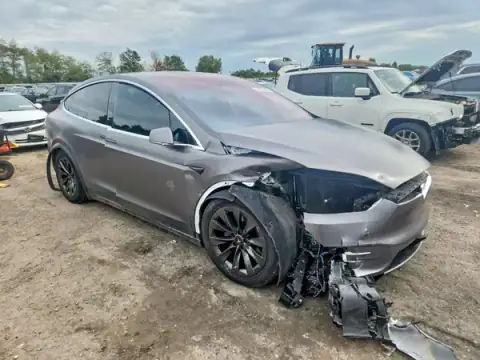 5YJXCAE20LF277145 — 2020 Tesla Model X, photo 4 from Copart, Front end