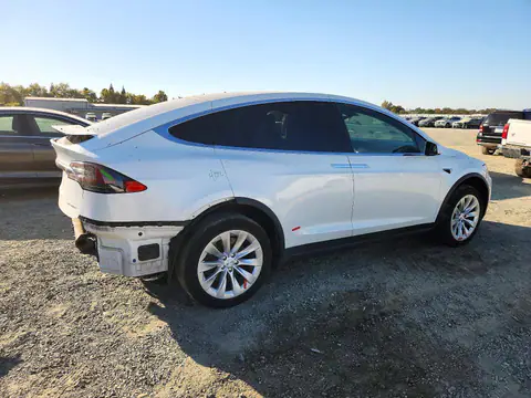 5YJXCBE23LF228852 — 2020 Tesla Model X, photo 3 from Copart 20.10.2026, Rear end