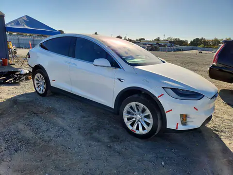 5YJXCBE23LF228852 — 2020 Tesla Model X, photo 4 from Copart 20.10.2026, Rear end