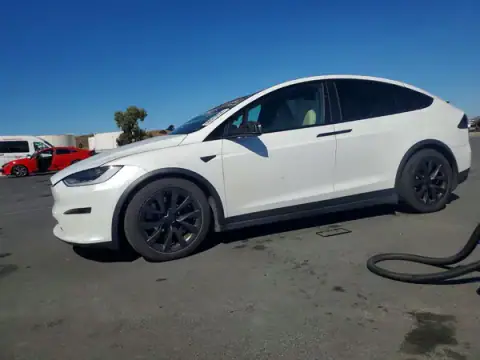 7SAXCAE50NF354774 — 2022 Tesla Model X, Uszkodzenia dookoła (All Over), zdjęć przed naprawą