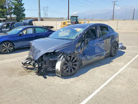7SAXCBE67NF330079 — 2022 Tesla Model X, Повреждения со всех сторон (All Over), фото до ремонта