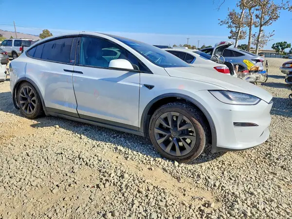 7SAXCDE52NF351358 — 2022 Tesla Model X, photo 4 from Copart 29.09.2026, Rear end