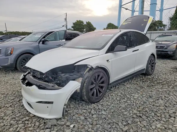 7SAXCBE55NF356882 — 2022 Tesla Model X, Передняя часть (Front End), фото до ремонта