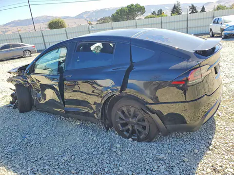 7SAXCAE53PF386380 — 2023 Tesla Model X, photo 2 from Copart 13.10.2026, Front end