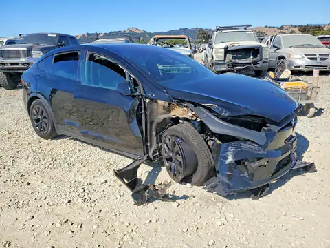 7SAXCAE53PF386380 — 2023 Tesla Model X, photo 4 from Copart 13.10.2026, Front end