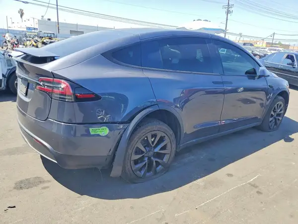 7SAXCDE51PF380613 — 2023 Tesla Model X, фото 3 с аукциона Copart, Передняя часть