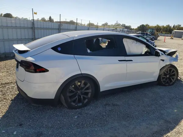 7SAXCAE5XPF413722 — 2023 Tesla Model X, photo 3 from Copart, Front end