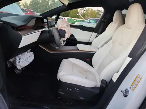 7SAXCAE54PF368261 — 2023 Tesla Model X, zdjęcie 7 z Copart, Przód
