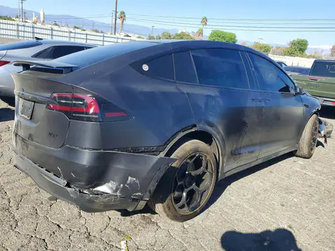 7SAXCDE56RF443496 — 2024 Tesla Model X, фото 3 з Copart 29.10.2026, Передня частина