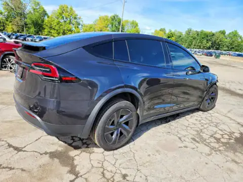 7SAXCDE5XTF476833 — 2026 Tesla Model X, photo 3 from Copart, Flood