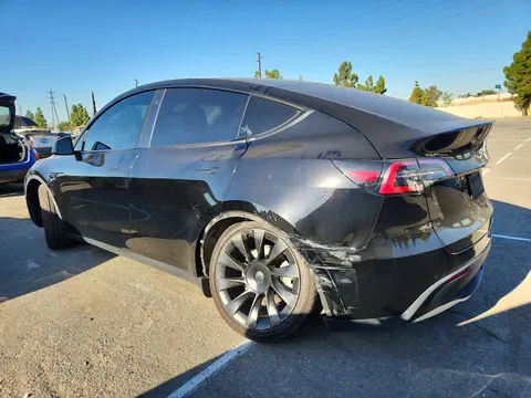 2020 Tesla Model Y VIN 5YJYGDEE3LF018296 фото 2