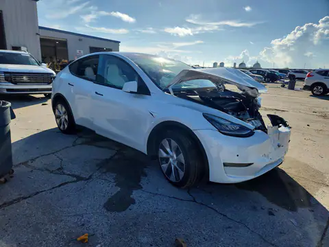 2020 TESLA MODEL Y VIN 5YJYGDEE6LF043015 фото 4