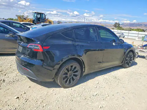 5YJYGDEE3LF042128 — 2020 Tesla Model Y, фото 3 с аукциона Copart 13.10.2026, Вандализм