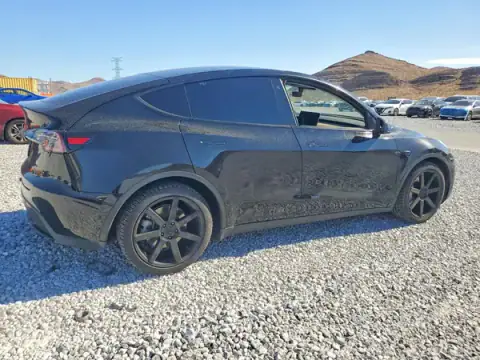 5YJYGDEE6LF031401 — 2020 Tesla Model Y, фото 3 с аукциона Copart, вандализм