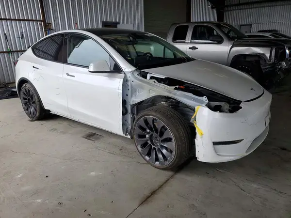 5YJYGDEE4LF051159 — 2020 Tesla Model Y, фото 4 с аукциона Copart 28.09.2026, Передняя часть