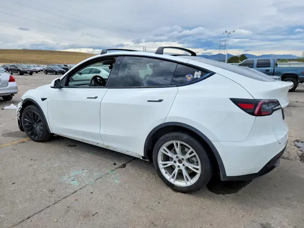 5YJYGDEE6LF006725 — 2020 Tesla Model Y, photo 2 from Copart, Front end