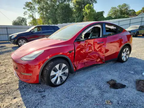 5YJYGDEE3LF016614 Tesla Model Y 2020 — Side damage, before-repair photo