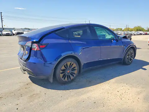 5YJYGDEE2LF031735 — 2020 Tesla Model Y, zdjęcie 3 z Copart 22.10.2026, Tył
