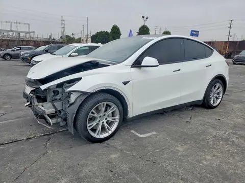 2020 Tesla Model Y VIN 5YJYGDEE2LF044999 фото 1
