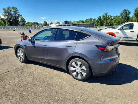 5YJYGDEE3MF229998 — 2021 Tesla Model Y, фото 2 з Copart 28.09.2026, Бокова частина