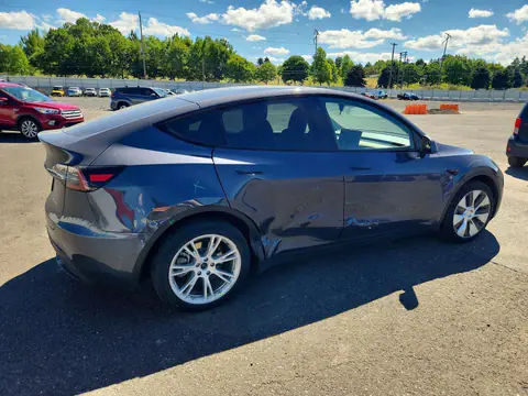5YJYGDEE3MF229998 — 2021 Tesla Model Y, фото 3 з Copart 28.09.2026, Бокова частина