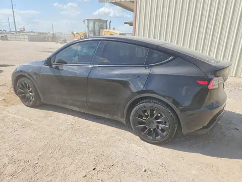 5YJYGDEE2MF107942 — 2021 Tesla Model Y, фото 2 з Copart 21.10.2026, Підтоплення