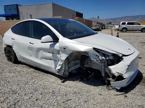 5YJYGDEE5MF285621 — 2021 Tesla Model Y, ფოტო 4, Copart 14.10.2026, წინა ნაწილი