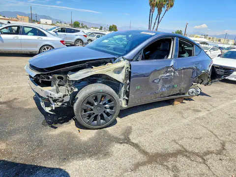 5YJYGDEE0MF149025 — 2021 Tesla Model Y, Повреждения снизу (Undercarriage), фото до ремонта