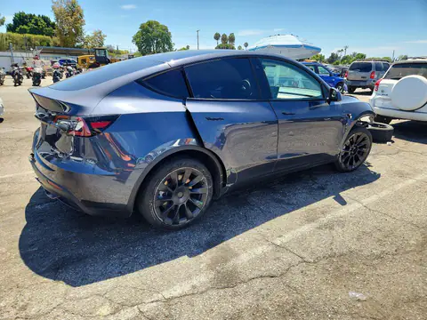 5YJYGDEE0MF149025 — 2021 Tesla Model Y, photo 3 from Copart 29.09.2026, Undercarriage damage