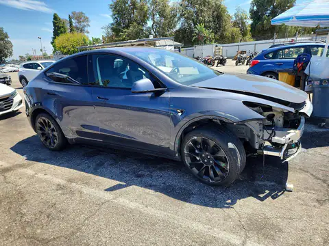 5YJYGDEE0MF149025 — 2021 Tesla Model Y, photo 4 from Copart 29.09.2026, Undercarriage damage