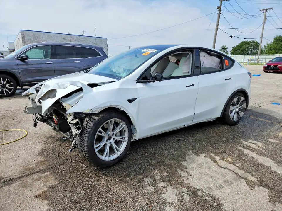 5YJYGDEE9MF270376 Tesla Model Y 2021 — повреждение Передняя часть, фото до ремонта