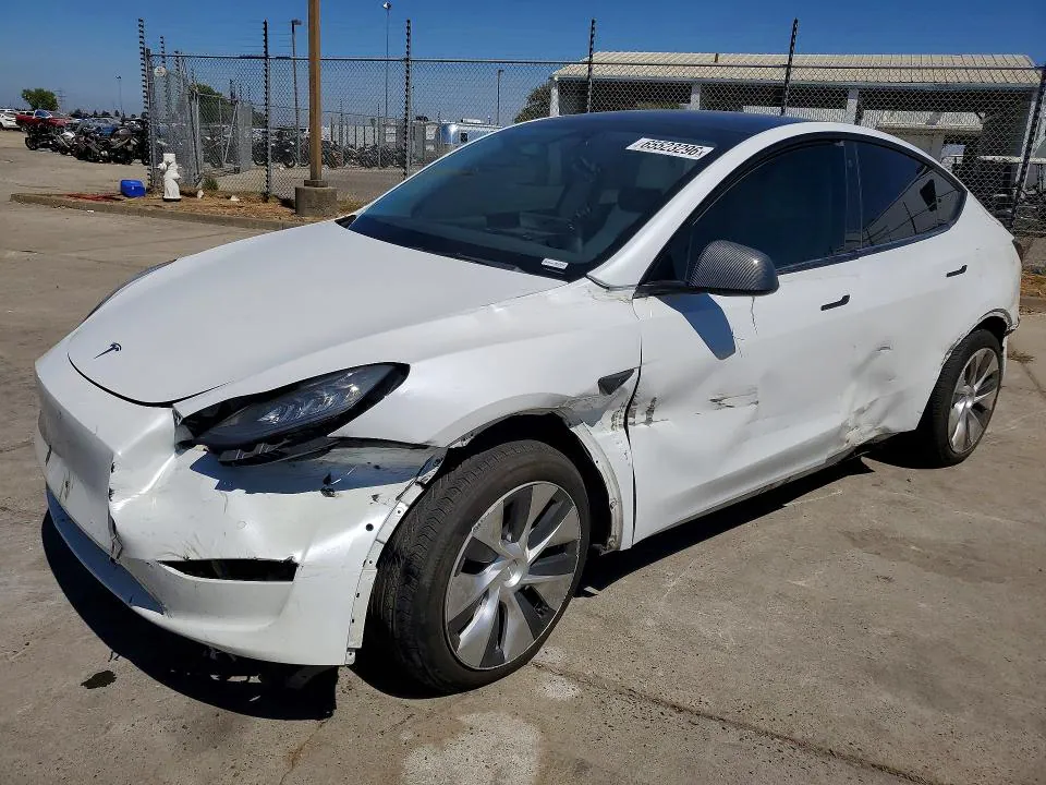 2021 Tesla Model Y VIN 5YJYGDEE1MF179117 фото 1