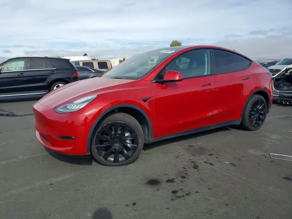 5YJYGDEE5MF263246 Tesla Model Y 2021 — повреждение Передняя часть, фото до ремонта