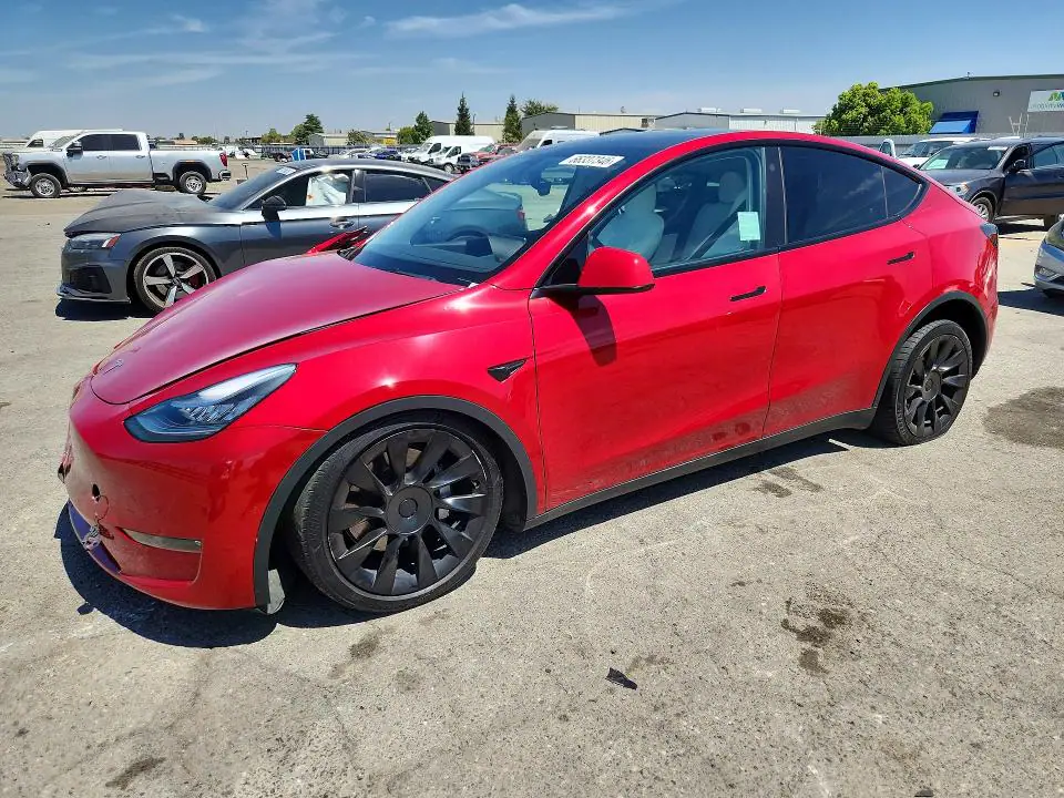 5YJYGAED5MF177084 Tesla Model Y 2021 — Front end damage, before-repair photo