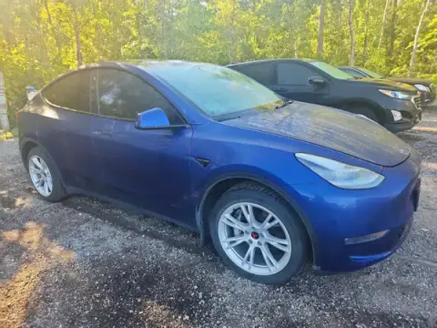 5YJYGDEE4MF185557 — 2021 Tesla Model Y, фото 4 с аукциона Copart 29.09.2026, вандализм