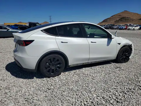 5YJYGDEE3MF119775 — 2021 Tesla Model Y, photo 3 from Copart 19.10.2026, Front end