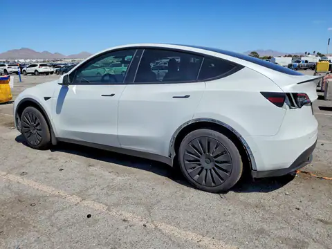 5YJYGAEE1MF286604 — 2021 Tesla Model Y, photo 2 from Copart 20.10.2026, Front end