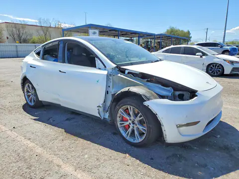 5YJYGAEE1MF286604 — 2021 Tesla Model Y, photo 4 from Copart 20.10.2026, Front end