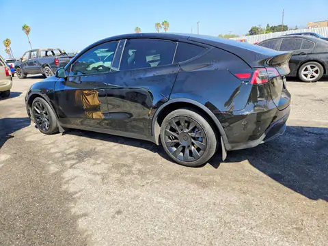 5YJYGDEE3MF180236 — 2021 Tesla Model Y, zdjęcie 2 z Copart 23.10.2026, Przód
