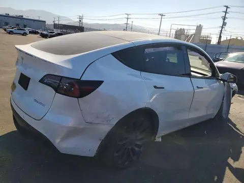 5YJYGDEFXMF263414 — 2021 Tesla Model Y, photo 2 from Copart 14.10.2026, Front end