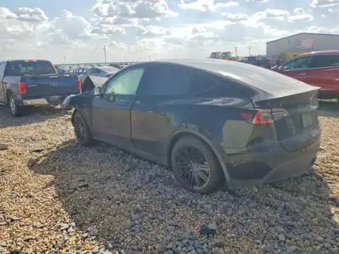 5YJYGDED2MF107446 — 2021 Tesla Model Y, photo 2 from Copart 20.10.2026, Front end