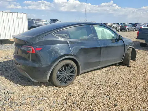 5YJYGDED2MF107446 — 2021 Tesla Model Y, photo 3 from Copart 20.10.2026, Front end