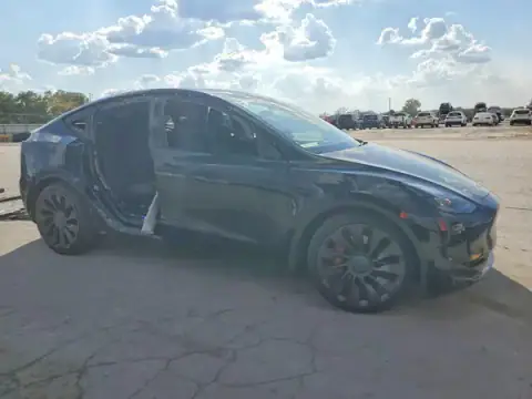 5YJYGDEF3MF304773 — 2021 Tesla Model Y, photo 4 from Copart 21.09.2026, Side